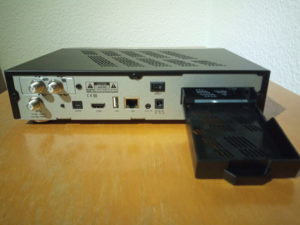 AX 4K-Box HD61 Rückseite HDD Einschub